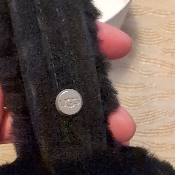 UGG Black Fuzzy Earmuffs - Picture 3 of 3
